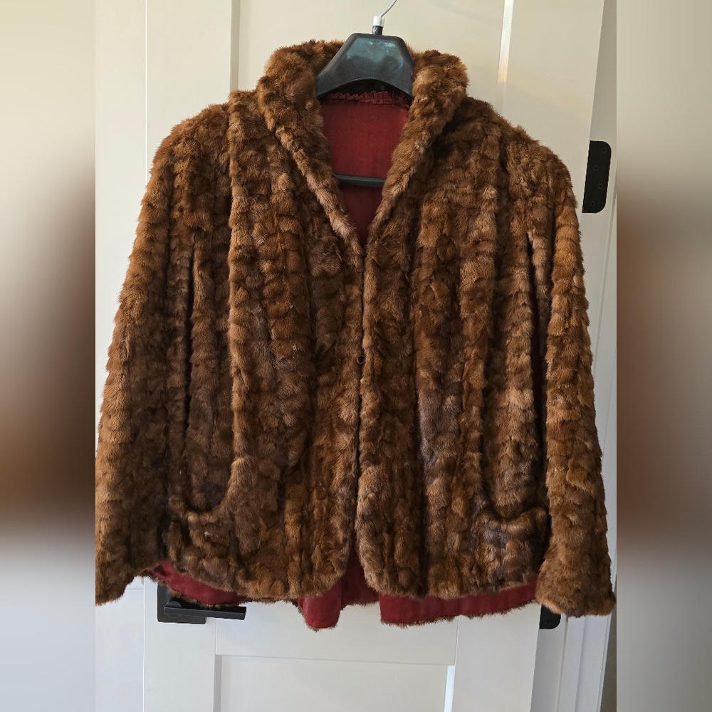 Vintage Mink Cape / Shawl In Rich Brown - Picture 4 of 10